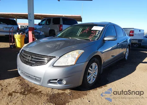 2011 Nissan Altima 2.5 S z USA, uszkodzony, nr VIN 1N4AL2AP9BN447635